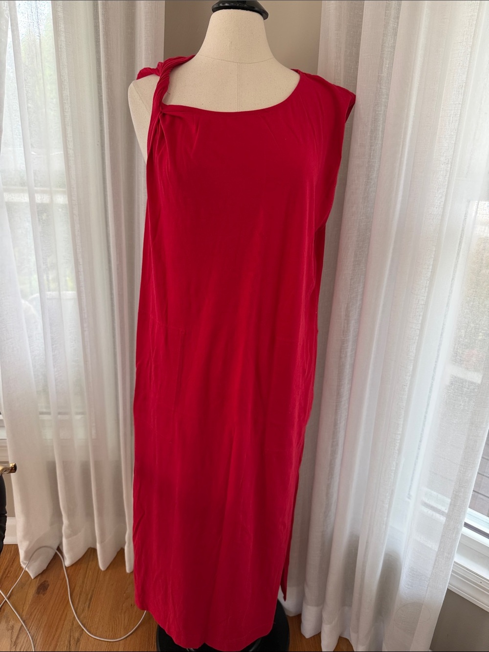 Sleeveless Red Maxi Dress with Knotted Shoulder